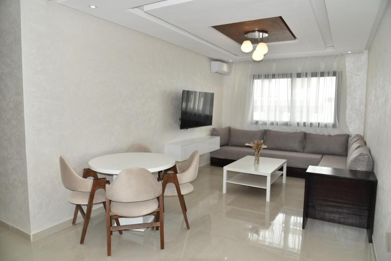 Lovely Apartment With Pool & Gym Kenitra Exterior photo
