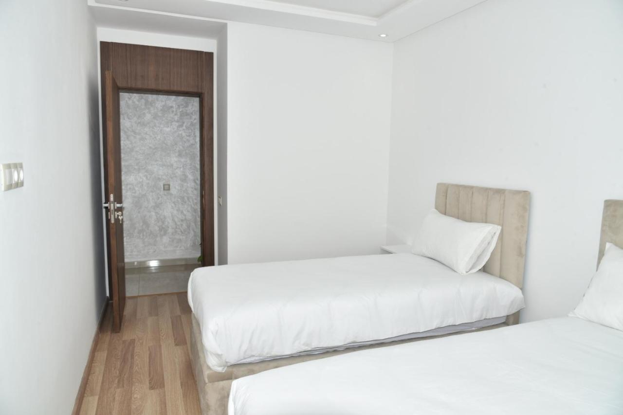 Lovely Apartment With Pool & Gym Kenitra Exterior photo