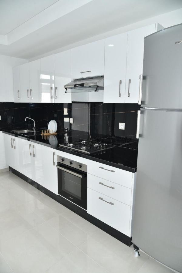 Lovely Apartment With Pool & Gym Kenitra Exterior photo